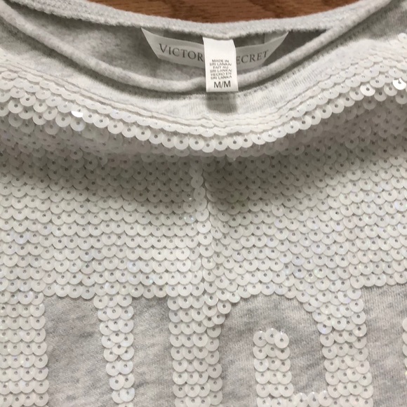 Victoria’s secret shirt - Picture 3 of 5